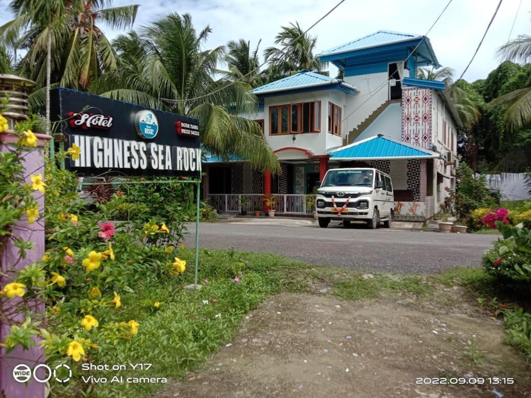 Hotel Highness Sea Rock Sitapur Exteriör bild