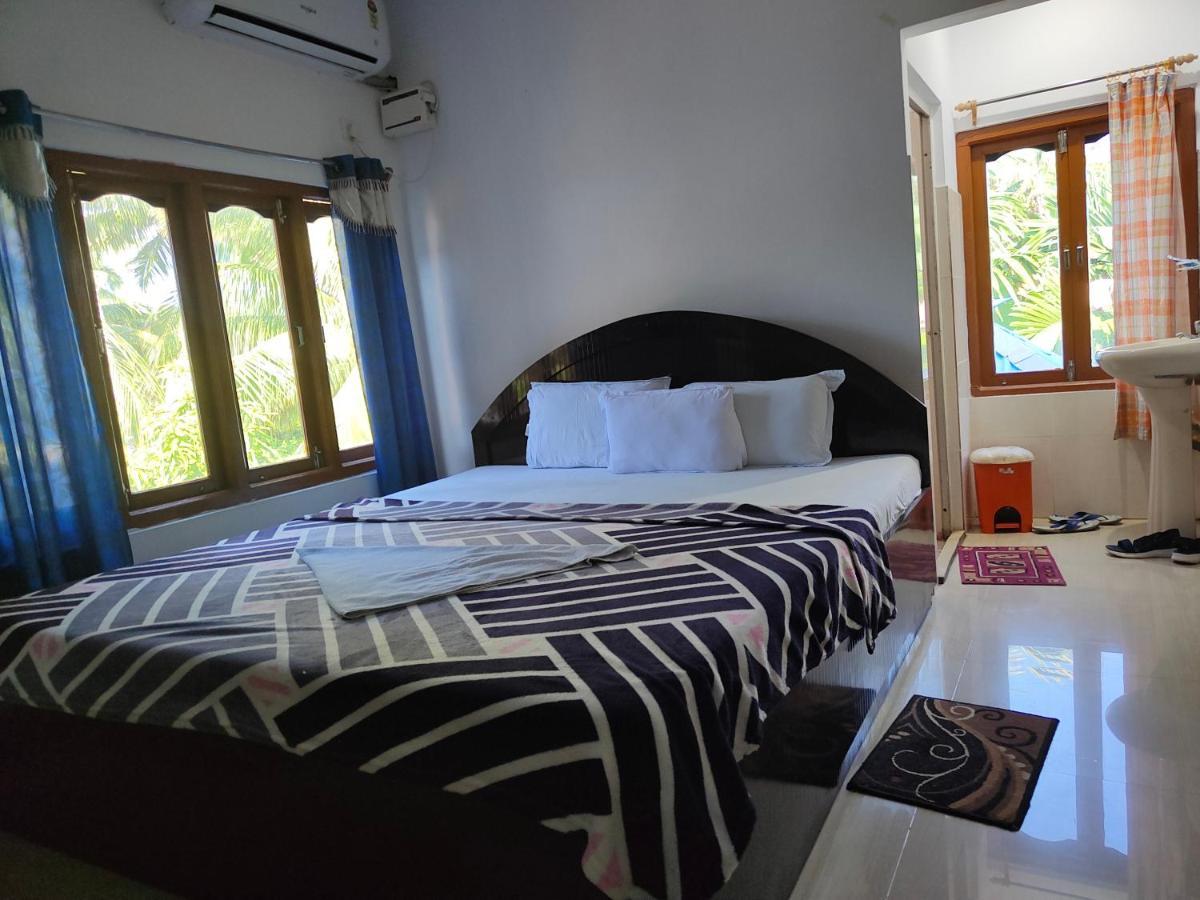 Hotel Highness Sea Rock Sitapur Exteriör bild
